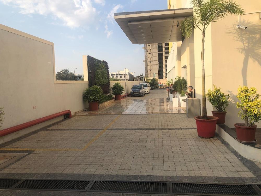 Holiday Inn Express Nashik Indira Nagar By Ihg Luaran gambar